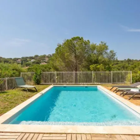 Σπίτι διακοπών Spacious House With Pool In Σαιντ-Μαξίμ